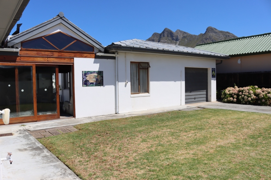 4 Bedroom Property for Sale in Kleinmond Western Cape